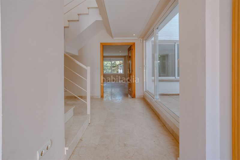 Foto 949c5232-d8c0-48f0-b60e-5d6503184089. Casa en La Concha - Resina Golf Estepona