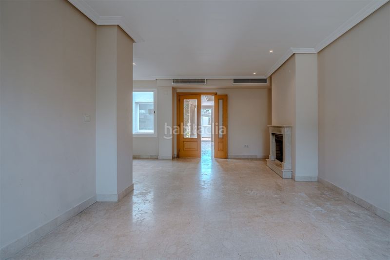 Foto b588b813-19ef-48ec-b4e5-09faae3bac7d. Casa en La Concha - Resina Golf Estepona