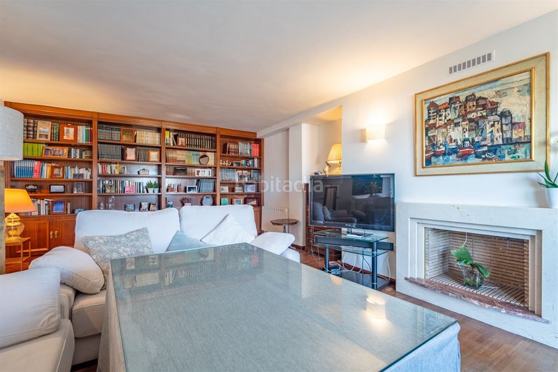 Foto 8738af56-c7eb-4458-89b0-f4703cb2925b. Casa adossada a Parque Clavero Málaga