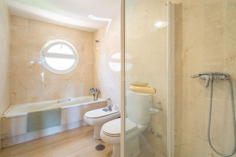 Foto 9766326c-a1a5-43be-8eb5-0282fa96f62c. Casa adossada a Parque Clavero Málaga