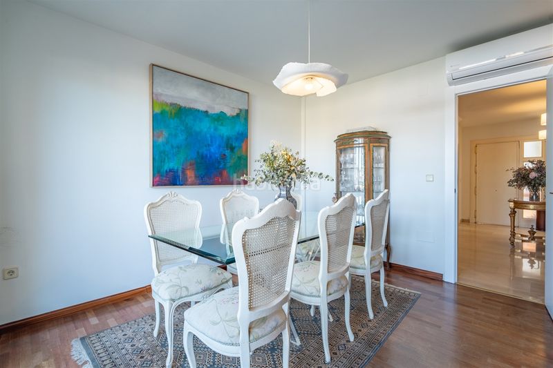 Foto b033c9fd-d827-4960-83ac-239a8bd4acaf. Casa adossada a Parque Clavero Málaga