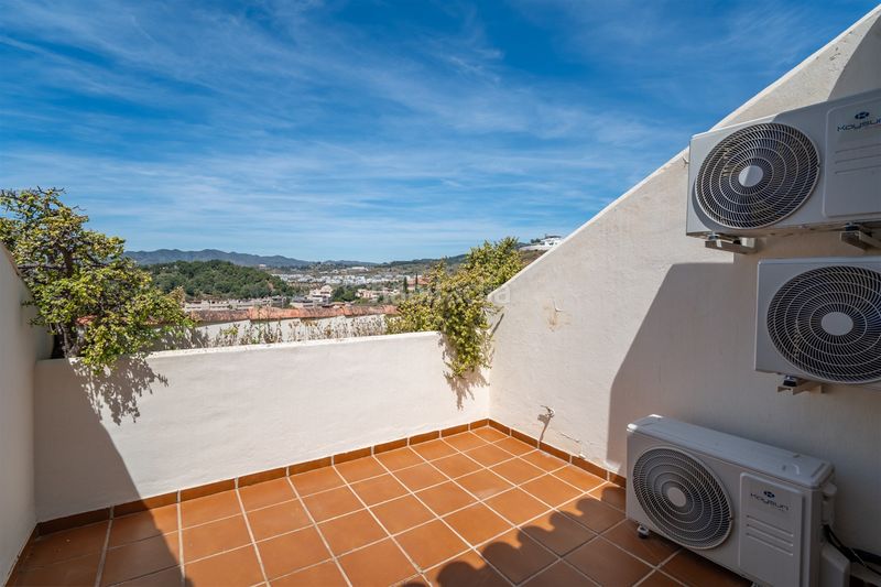 Foto b12175f2-65f6-4d8f-9268-11ea4308bd09. Casa adossada a Parque Clavero Málaga