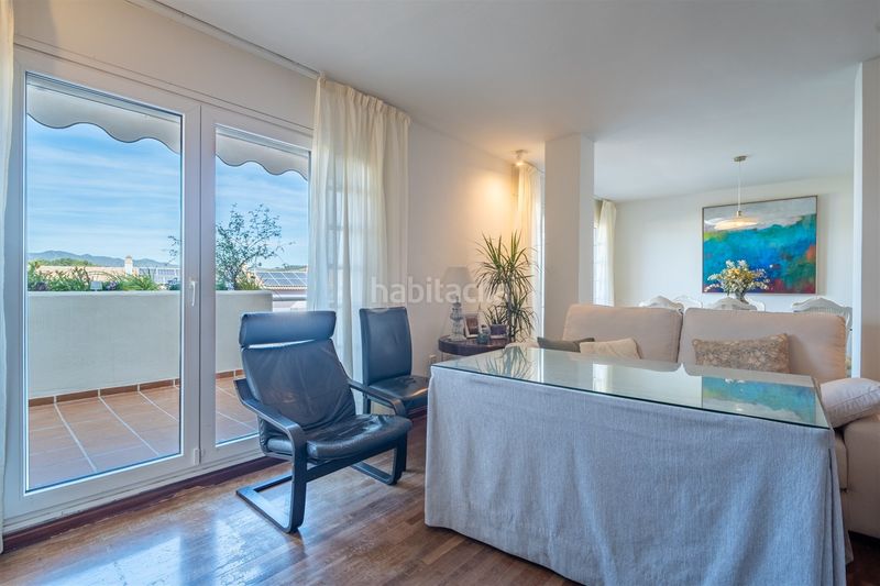 Foto dbc821e6-c5aa-48fa-b66a-3439c7d712d0. Casa adossada a Parque Clavero Málaga