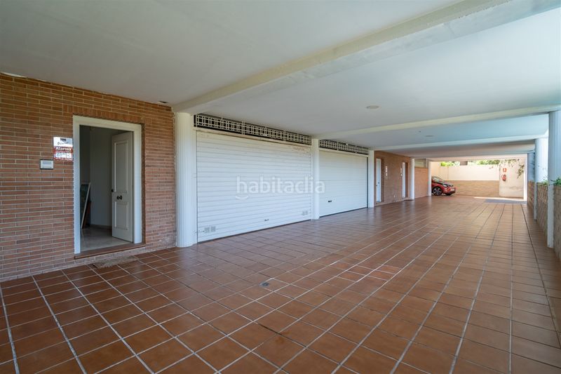 Foto edac7ebe-bbb3-461c-8da7-bea390304b61. Casa adossada a Parque Clavero Málaga