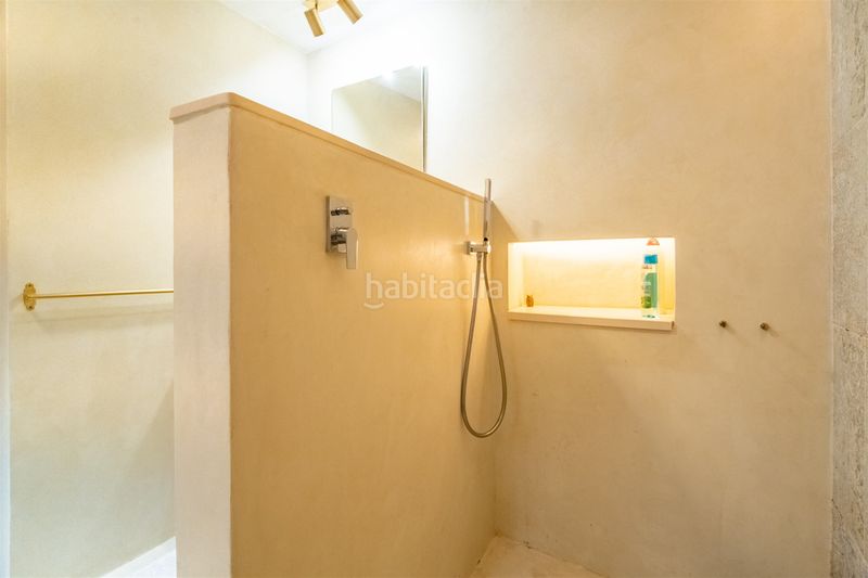 Foto aaa05448-945c-4908-8340-e3f4bb830d31. Casa adosada en salvador allende 216 doble rentabilidad en El Palo adosada con 2 viviendas independientes y licencia turística en Málaga