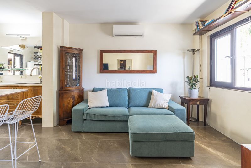 Foto ba68cf57-bfc6-4ddd-9628-5283d542e20c. Casa adosada en salvador allende 216 doble rentabilidad en El Palo adosada con 2 viviendas independientes y licencia turística en Málaga