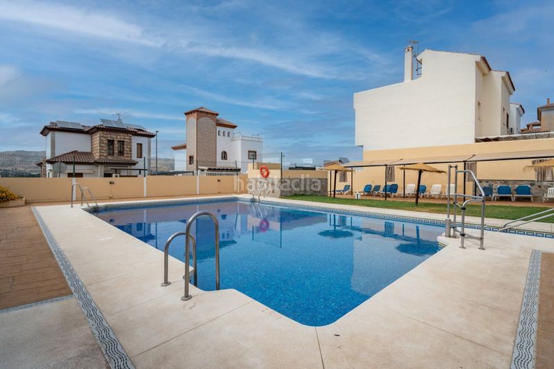 Foto e6ac804b-0f12-4be2-adea-ac9038359453. Casa aparellada amb aparcament piscina a Cártama pueblo Cártama