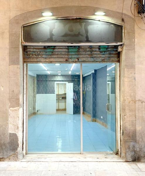 Foto 8c0f32f2-f249-4145-a50f-fd624271121e. Local comercial a Raval Barcelona