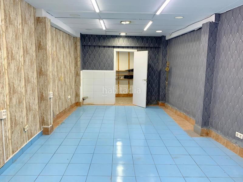 Foto f1c82535-9df8-4e00-9055-c1535f6029fa. Local comercial a Raval Barcelona
