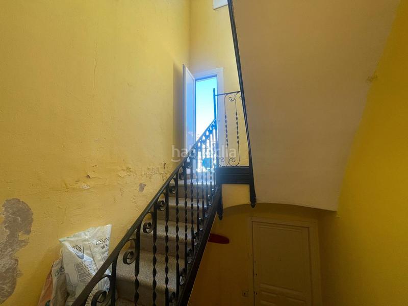 Foto 92c492bb-a93c-46b6-932a-d52e0b0db504. Edificio en Centre Santa Coloma de Gramenet