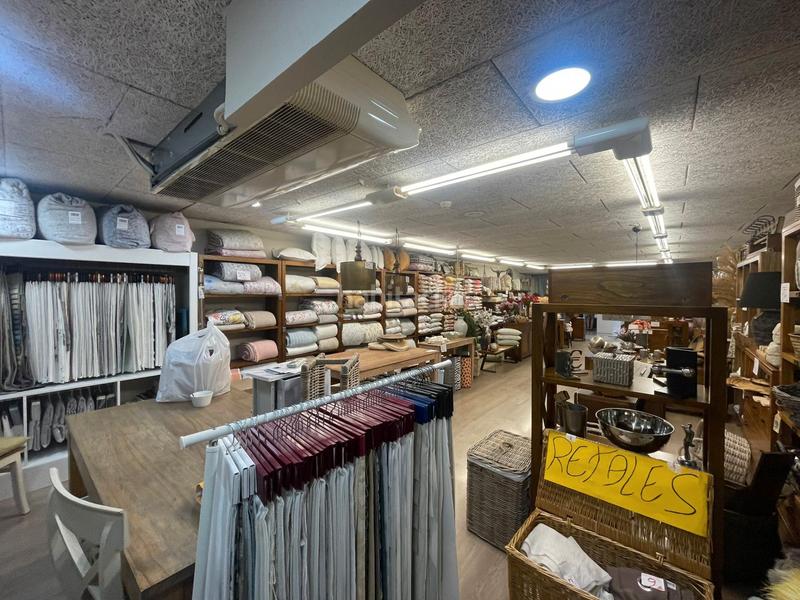 Foto cc6d28e8-01b6-49a0-9995-09a86c09fb94. Edifici a Centre Santa Coloma de Gramenet