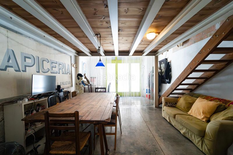 Foto a1735b27-6d7d-41ac-8e9d-35292c7e5213. Local comercial amb calefacció a Raval Barcelona