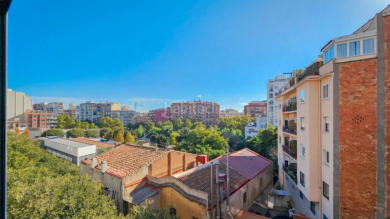 Foto 6d9babd7-353a-4a54-b7e2-b1dc5e9d0c95. Flat in El Camp de l´Arpa del Clot Barcelona