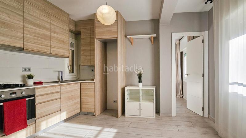 Foto 52f94656-6fa2-4dca-853d-667617abe0fe. Piso en El Camp de l´Arpa del Clot Barcelona