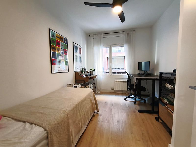 Foto f9b82e03-0c6f-4a25-9359-e27675fe9f2b. Piso en Vila de Gràcia Barcelona