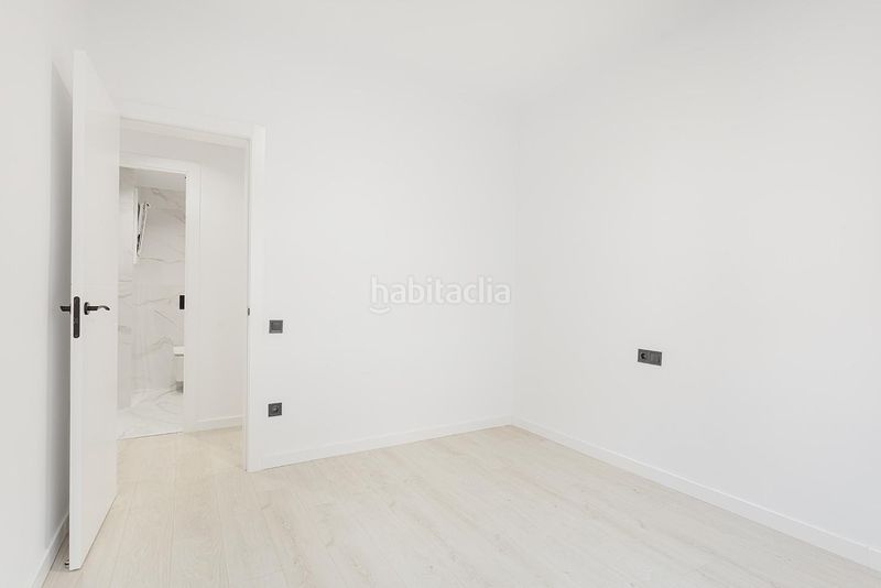 Foto ca1ef557-91eb-4748-bbf3-5f45b51155c5. Pis amb calefacció a Centre Esplugues de Llobregat