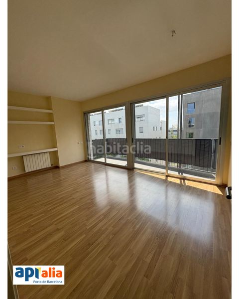 Foto 410a7244-de69-4051-9876-840ec3aea985. Pis amb calefacció aparcament piscina a Centre-Can Nadal Sant Feliu de Llobregat