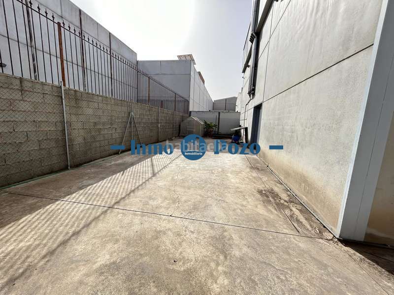 Foto b9faedcd-7c5a-4d3a-9904-c068985c55c1. Nau industrial a Almendralejo