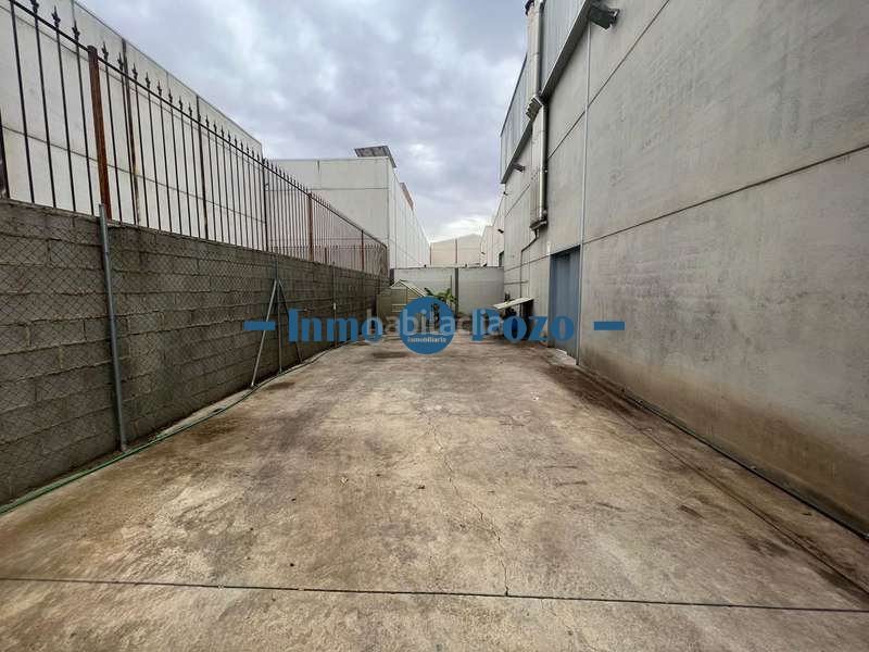 Foto c8bf620b-4d39-4780-9f86-81631fd634aa. Nau industrial a Almendralejo