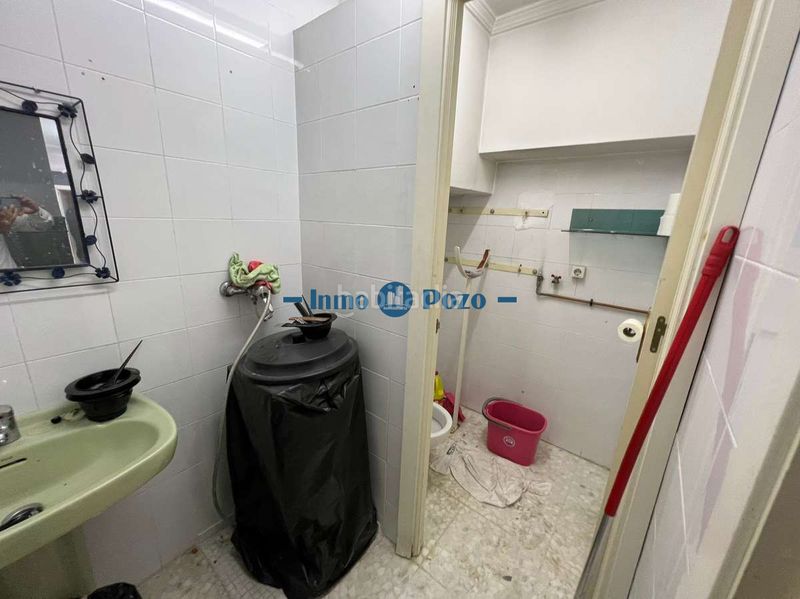 Foto 43ecbd1a-f044-4379-9d15-533444191eed. Local comercial a Almendralejo