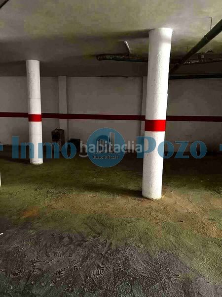 Foto 77192ce0-b88d-4fdb-8eed-bf78ddc153ee. Aparcament cotxe a Almendralejo