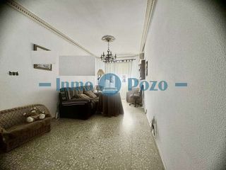 Appartement à Almendralejo. Piso de 4 habitaciones con garaje en zona del espolón  133.000