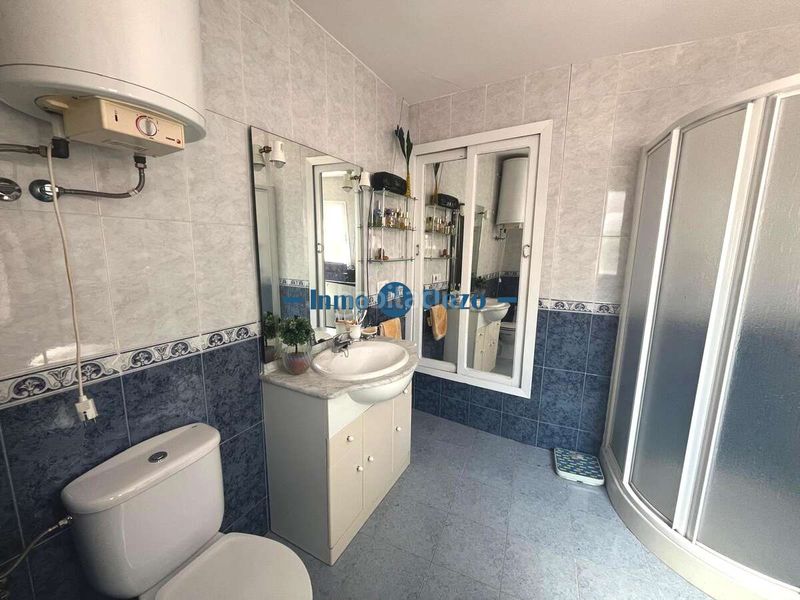 Foto b9fdc243-030b-4c25-8330-f745d652893f. Casa amb aparcament a Almendralejo