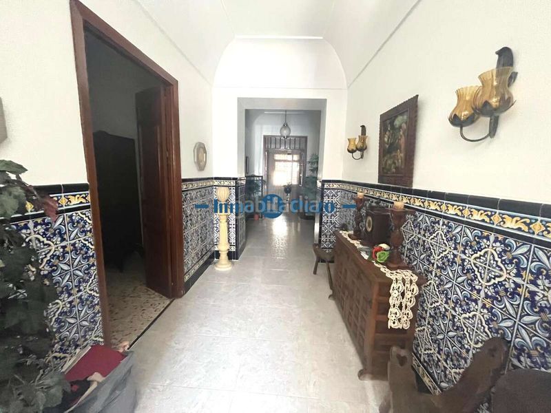 Foto c7bb04eb-9613-48de-9d8f-b7fb06728170. Casa amb aparcament a Almendralejo