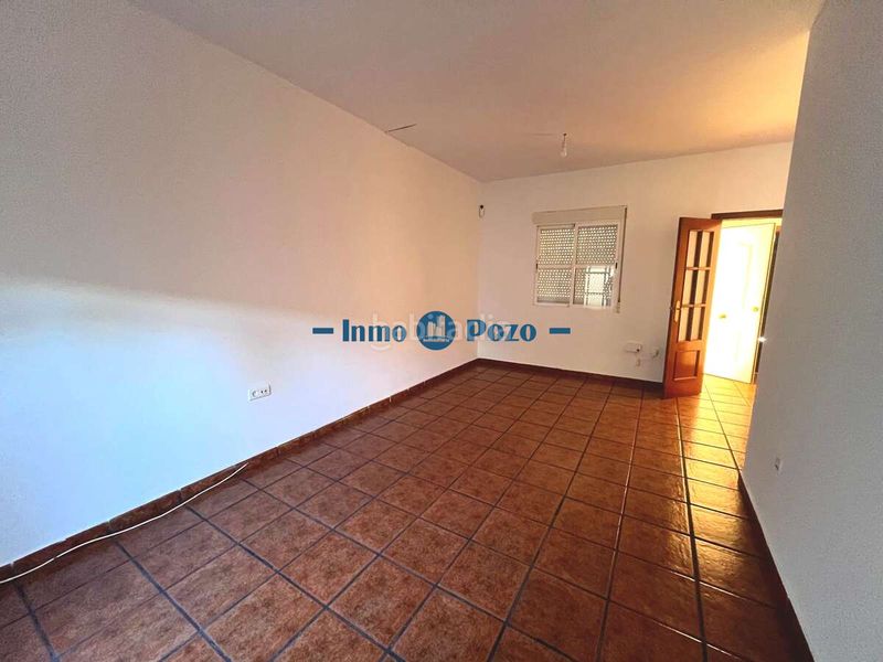 Foto 096f233a-2f32-4385-b715-5456d8e35e58. Duplex in Almendralejo