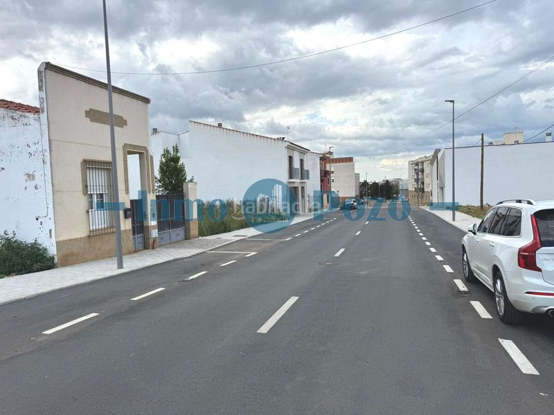 Foto 7e04f115-827d-44f2-a7d6-9b2cf4b32343. Terreny residencial a Almendralejo