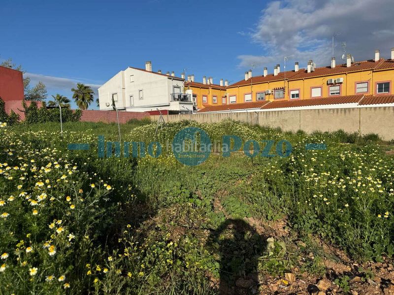 Foto b04d6f8d-a46e-449e-8586-c8ecdde7ef80. Terreny residencial a Almendralejo
