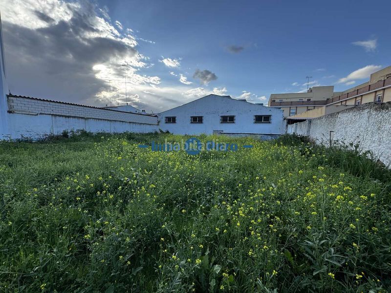 Foto c682d29b-0baf-4b4f-9afb-9894f2fa0469. Terreny residencial a Almendralejo