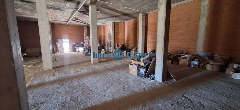 Foto 2663eba8-2179-4d16-b7ae-f8ae5214994b. Local comercial a Almendralejo