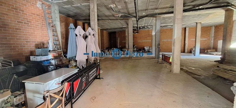 Foto ddd38910-d3ee-4252-bbc8-e6f762403140. Local comercial a Almendralejo