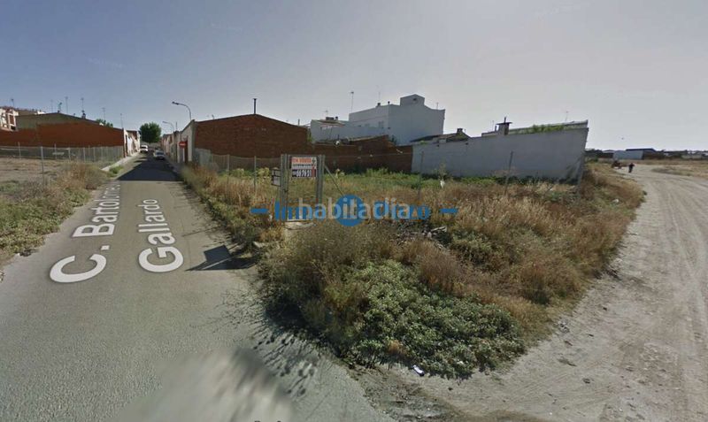 Foto cdf9b5b7-6e98-43ae-a15c-5dda3d39fb2f. Terreny residencial a Almendralejo