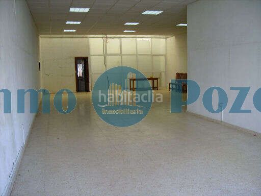 Foto c11ceb2d-548e-4340-b3f5-91ddaa97ca80. Local comercial a Almendralejo
