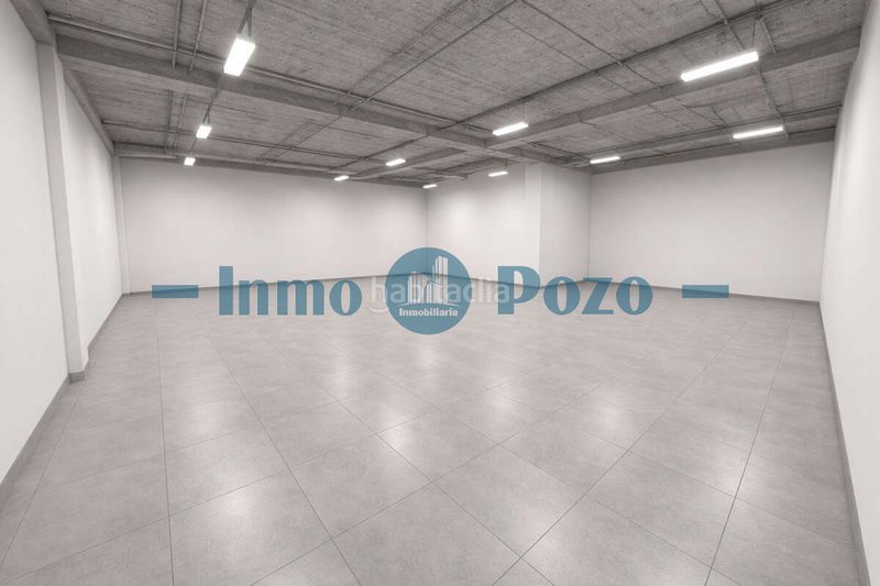 Foto bcecaf31-bc26-4e2d-bebe-d89f1e26f5b7. Local comercial a Almendralejo