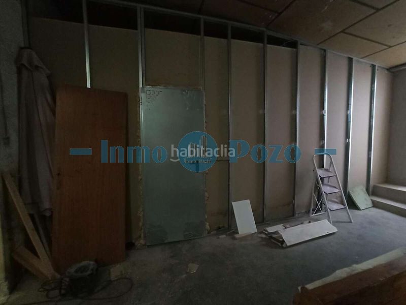 Foto d6b8be1b-d6d4-4457-8359-17665fbc788c. Nau industrial a Almendralejo