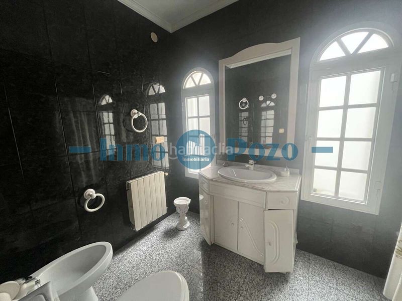 Foto 73a99b3f-76fa-4a88-b188-a289ebb08205. Casa amb aparcament a Almendralejo