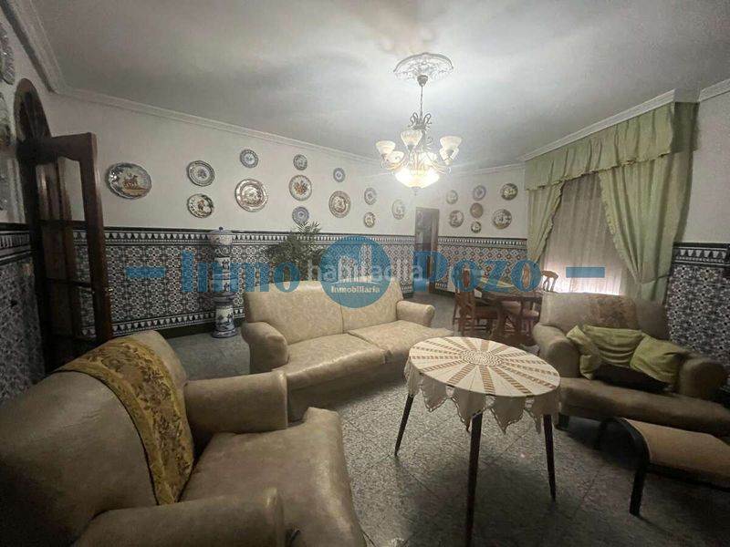 Foto 8333c176-3ffd-47a0-bd93-55c6e8b1965a. Casa amb aparcament a Almendralejo