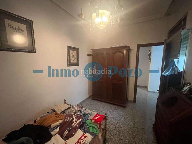 Foto 83fe859e-fd83-4d2e-893b-1a3a6e715dee. Casa amb aparcament a Almendralejo