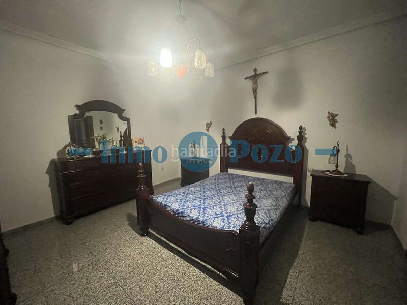Foto c4df36bd-0910-42b1-ad21-499ca756e47f. Casa amb aparcament a Almendralejo