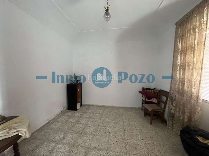 Foto f2b0d780-ccdc-4fb7-97a6-ff39875cd693. Casa a Almendralejo