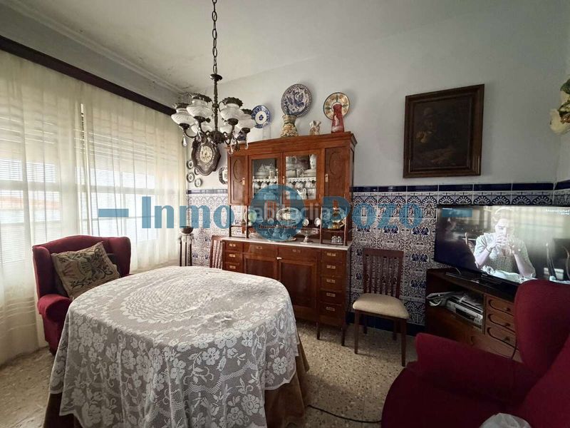 Foto 344d2629-72d2-4801-aee3-dce1c5ca0f32. Casa a Almendralejo
