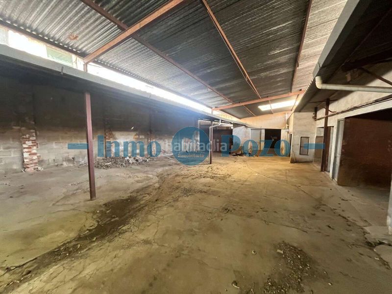 Foto 6ca0bf0b-3d95-43a7-ba5b-61c55c1095e2. Nau industrial a Almendralejo