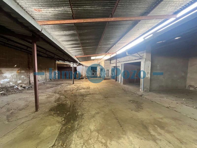 Foto ddf815d3-8528-4ba0-b172-4ead07585466. Nau industrial a Almendralejo