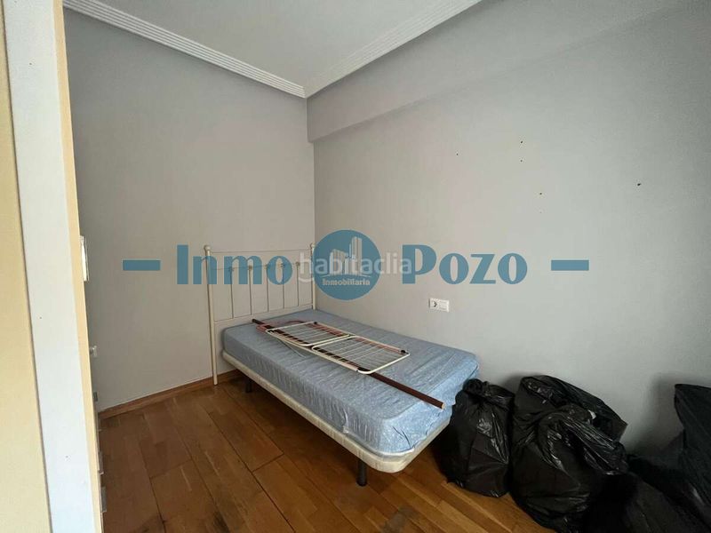 Foto 3d51eb96-1a1b-45ca-ab6f-8994d2b25fb8. Pis a Almendralejo