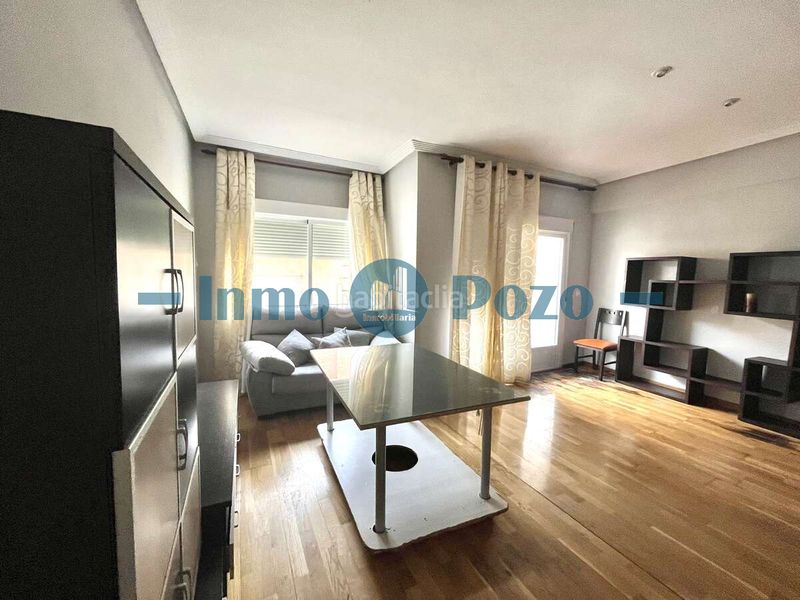 Foto 40e52c76-63b9-4f38-abbc-c03ebcff1cfe. Pis a Almendralejo