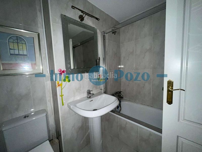 Foto b6b16385-204d-48e5-9507-c46a91553d35. Pis a Almendralejo