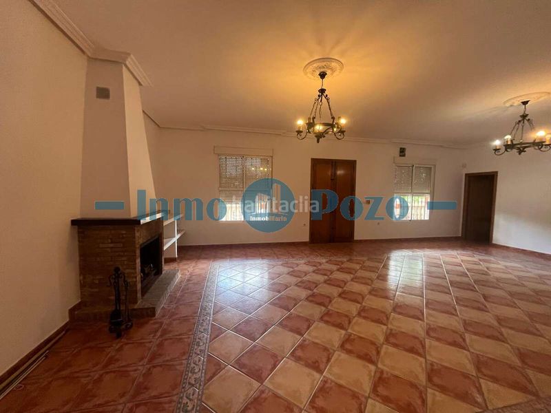 Foto 2df65384-dc77-4058-b03b-6cb1dfdfa710. Xalet amb piscina a Almendralejo